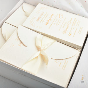 Timeless Invite | Satin | Beige White Gold | Classic Couple | Gold Wax Seal